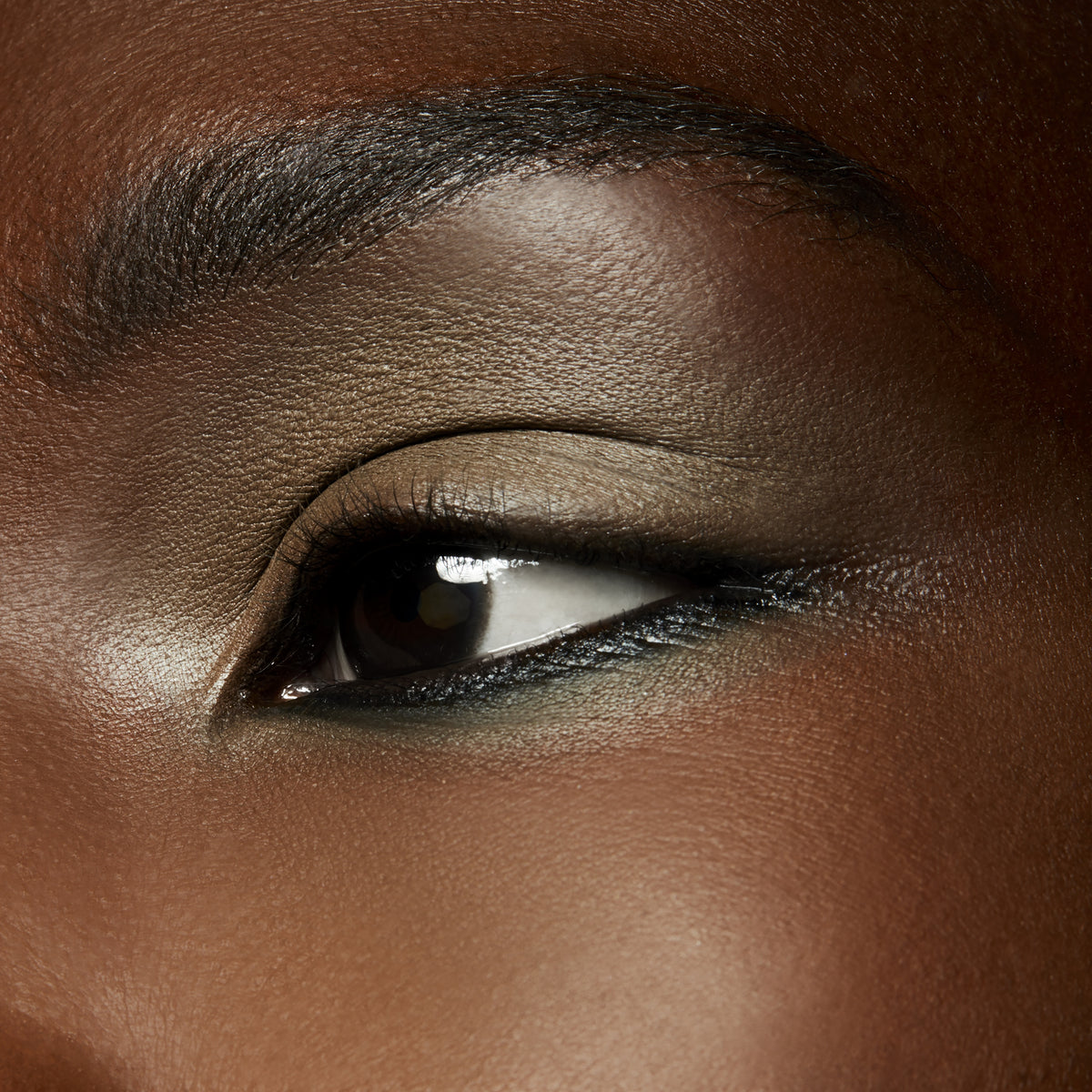 Eyeshadow, 1.5 g, Coquette, Model, deep