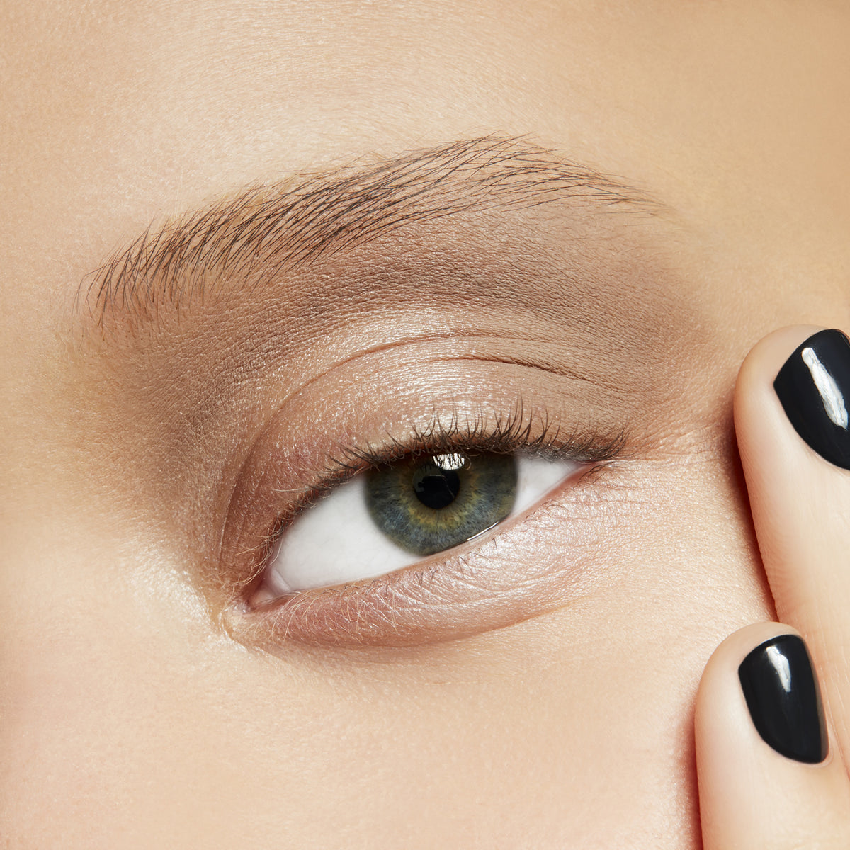 Eyeshadow, 1.5 g, Omega, Model, light