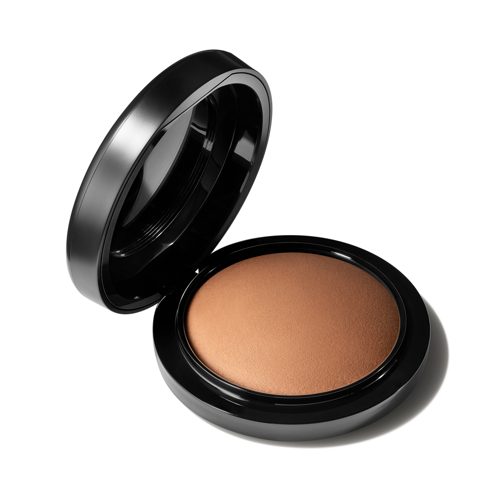 Mineralize Skinfinish Natural, 10.0 g, Dark Deep, Product Shot