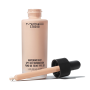 Studio Waterweight SPF 30 Foundation, 30.0 ml, NW20, Product Shot