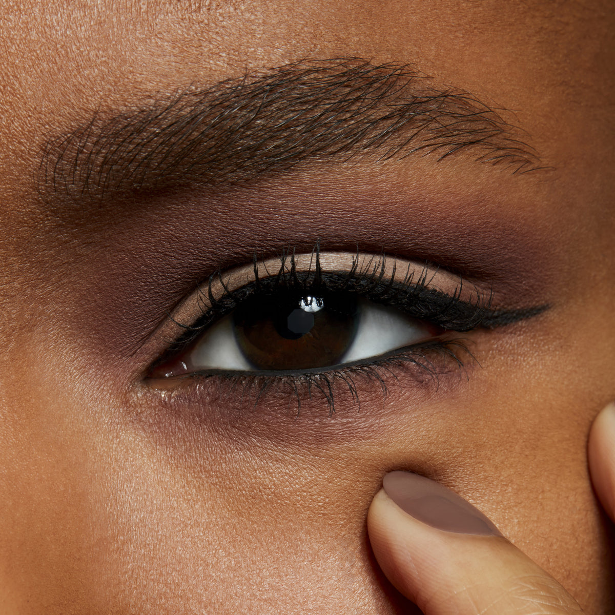 Eyeshadow, 1.5 g, Finjan, Model, deep