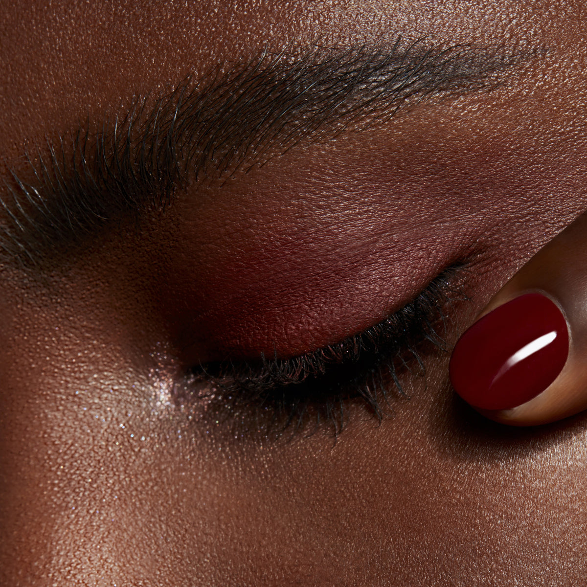 Eyeshadow, 1.5 g, Haute Sauce, Model, deep