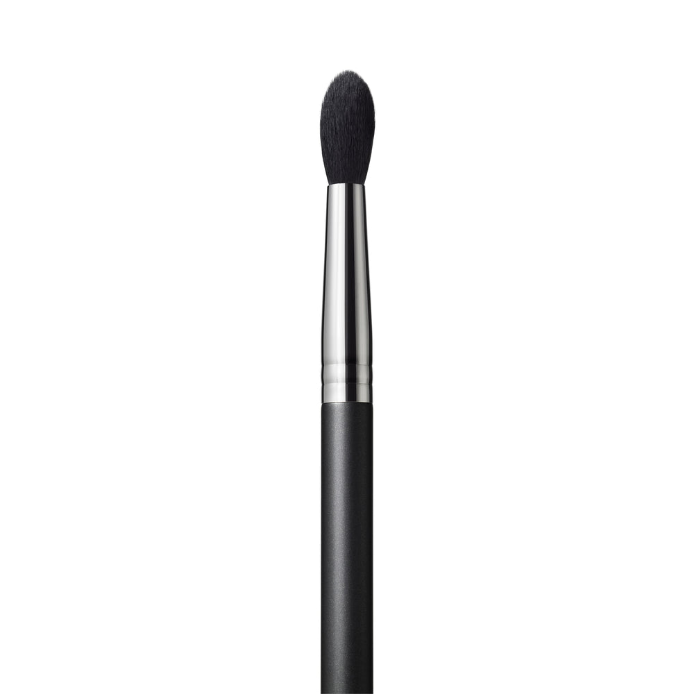 240S Large Tapered Blending Brush, Product Shot