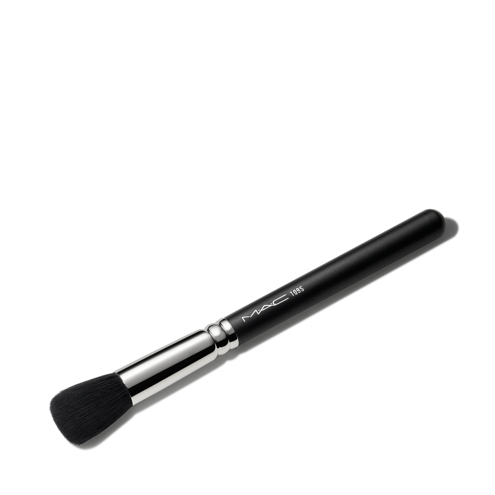 109S Small Contour Brush, Product Shot