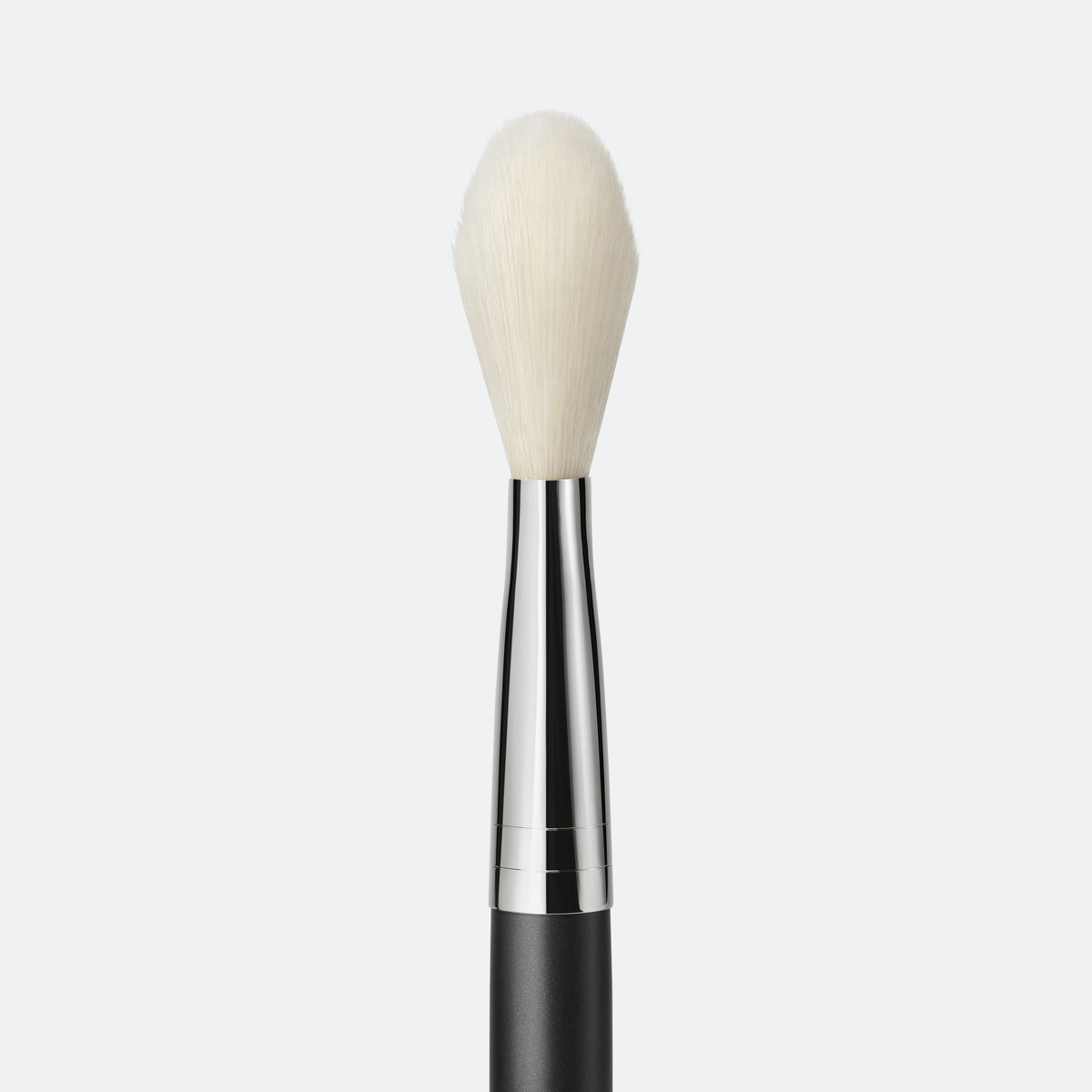 135S Large Flat Powder Brush, Product Shot
