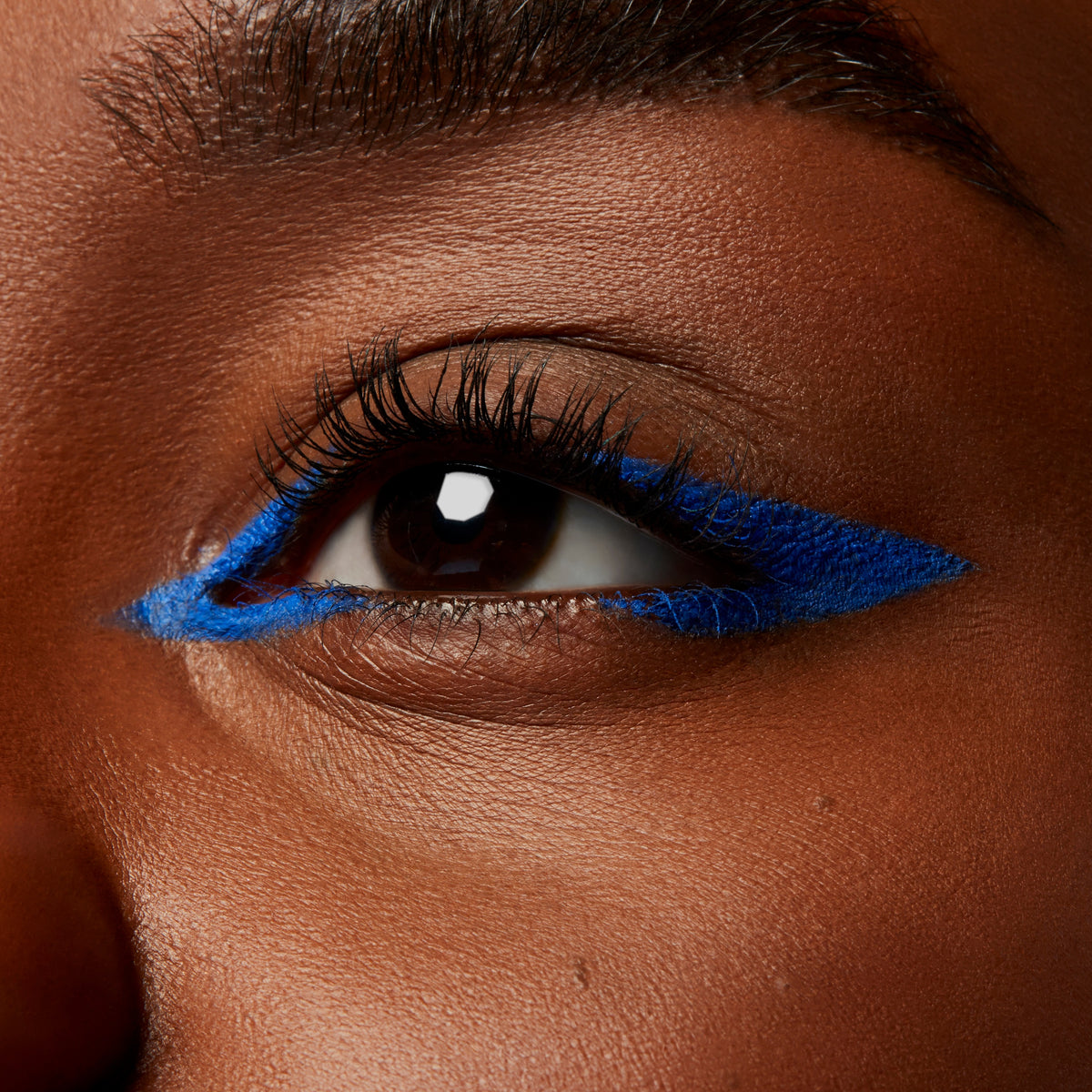 Colour Excess Gel Pencil Eyeliner, 0.35 g, Perpetual Shock!, Model, deep