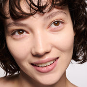 Mineralize Skinfinish Natural, 10.0 g, Light, Model