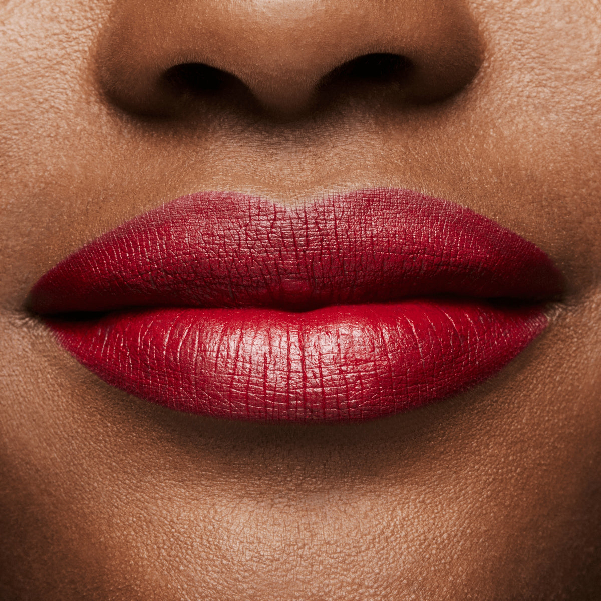 Retro Matte Lipstick, 3.0 g, Ruby Woo, Model, deep
