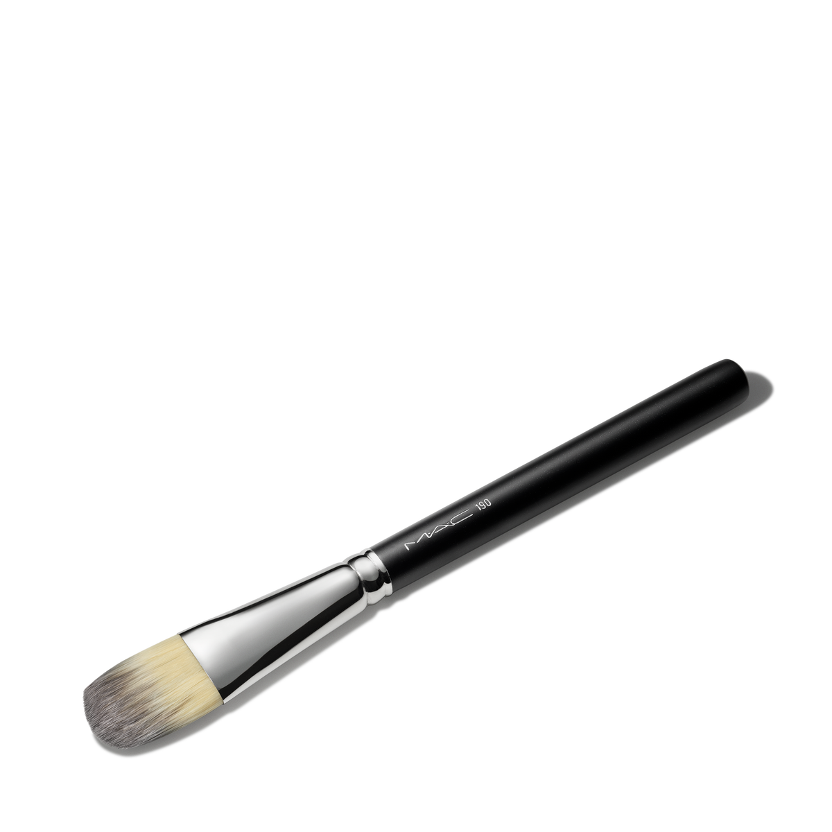 190S Foundation Brush, Product Shot