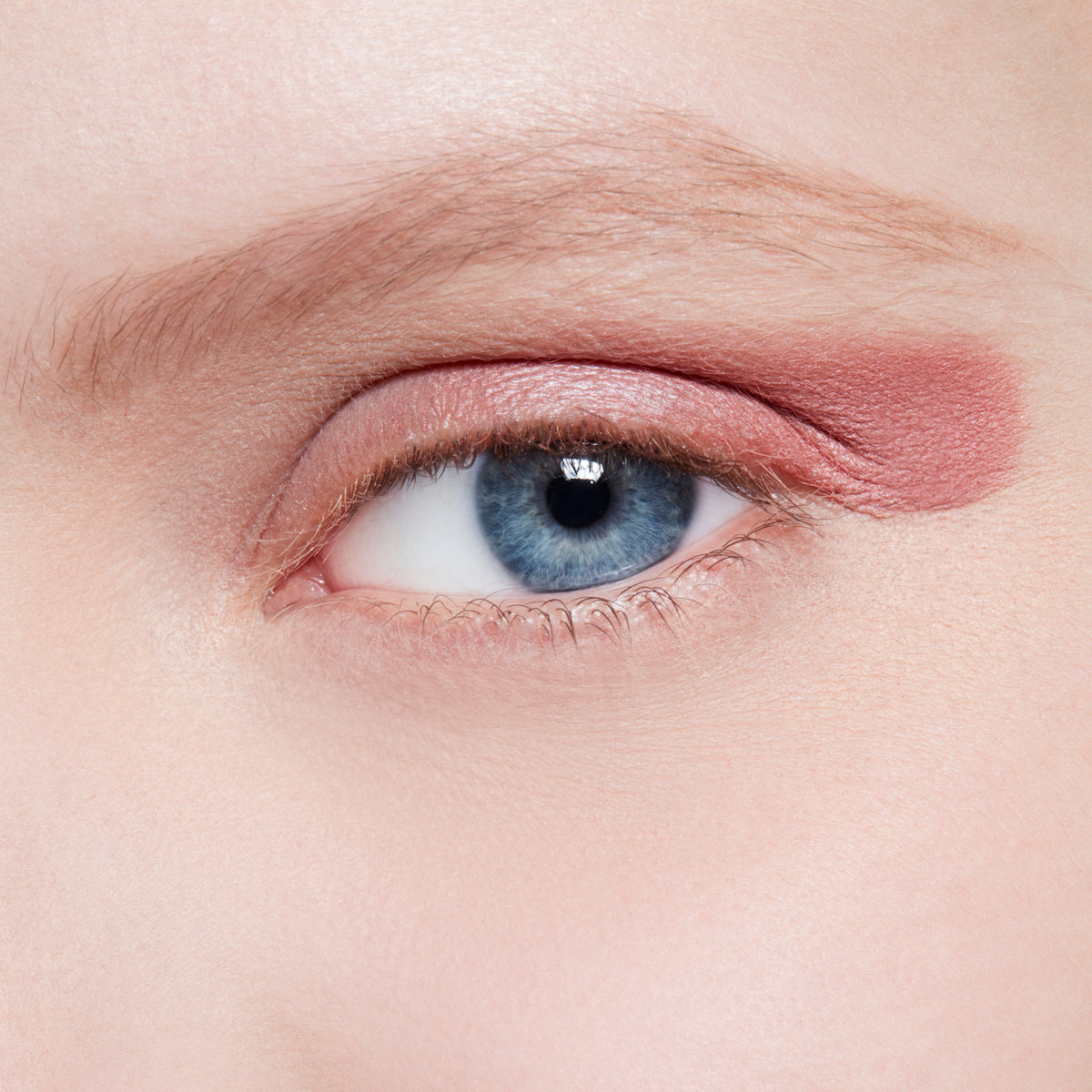 Eyeshadow, 1.5 g, Girlie, Model, light