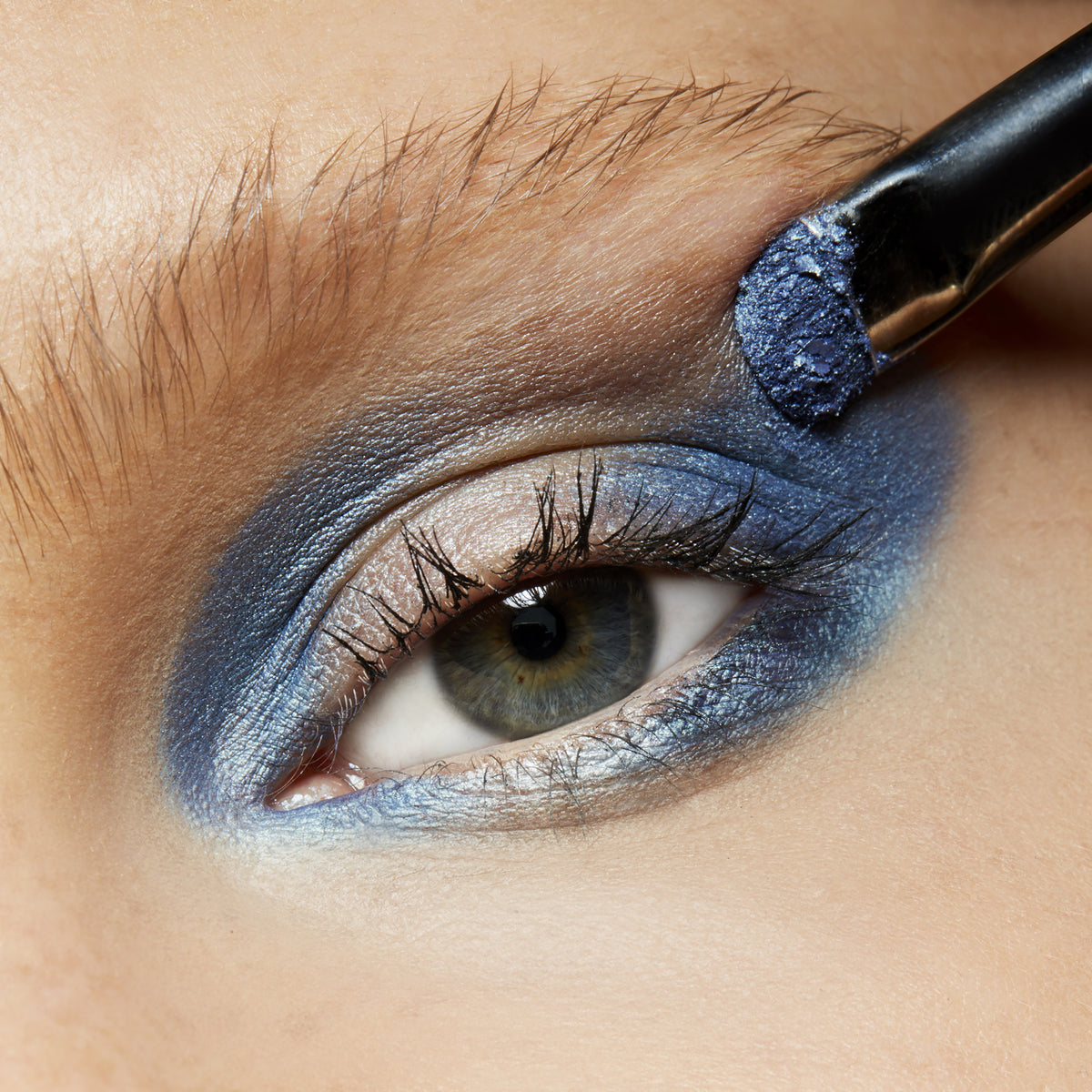 Eyeshadow, 1.5 g, Tilt, Model, light