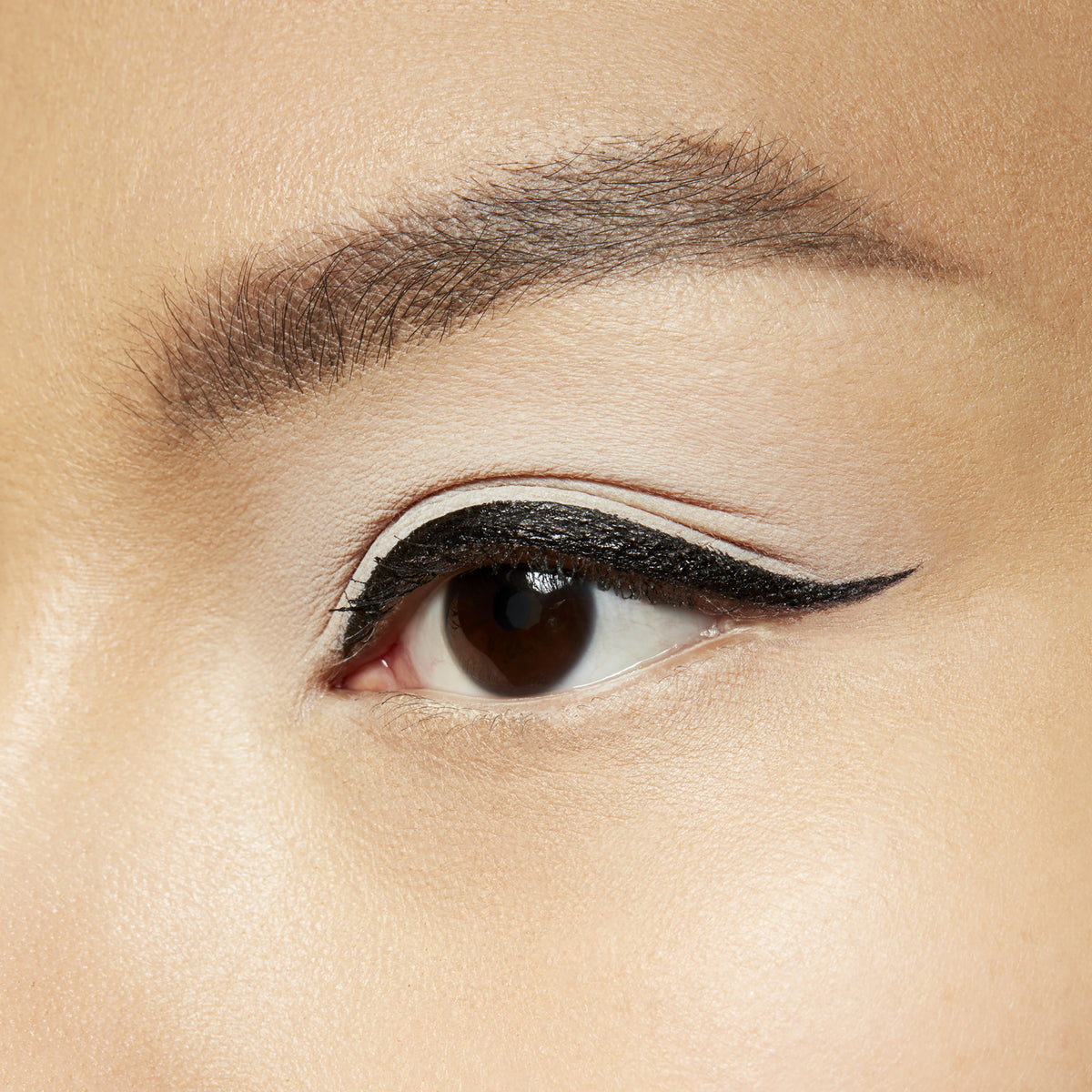 Eyeshadow, 1.5 g, Gesso, Model, light