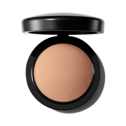 Mineralize Skinfinish Natural, 10.0 g, Medium Deep, Product Shot