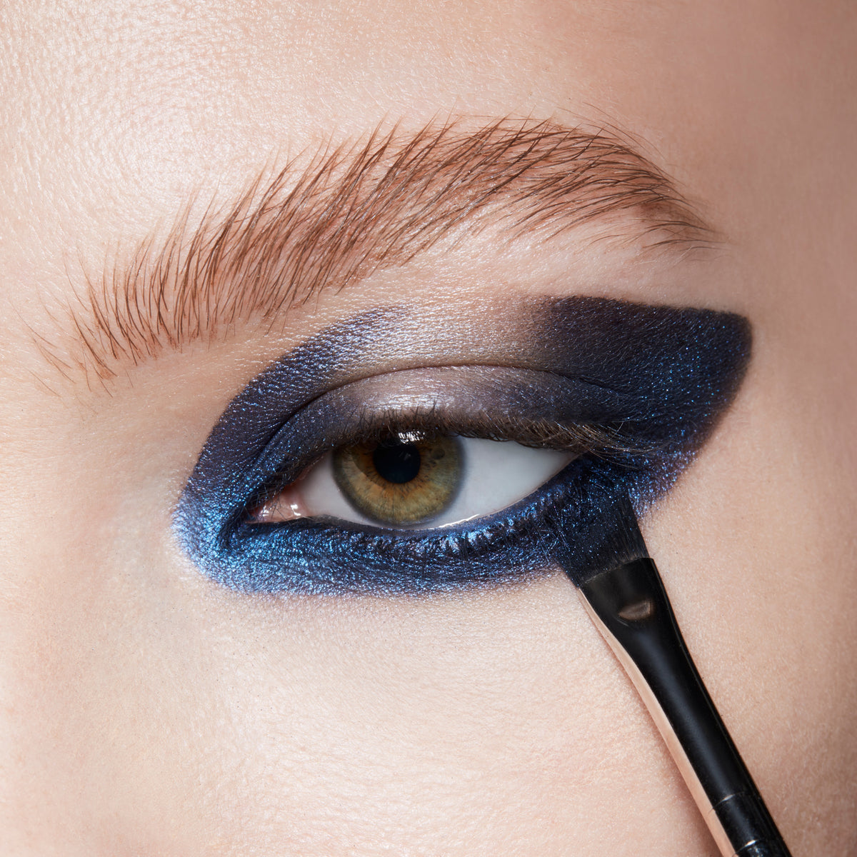 Extra Dimension Eyeshadow, 1.3 g, Lunar, Model, light