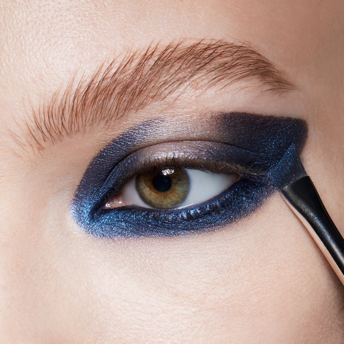 Extra Dimension Eyeshadow, 1.3 g, Lunar, Model, light