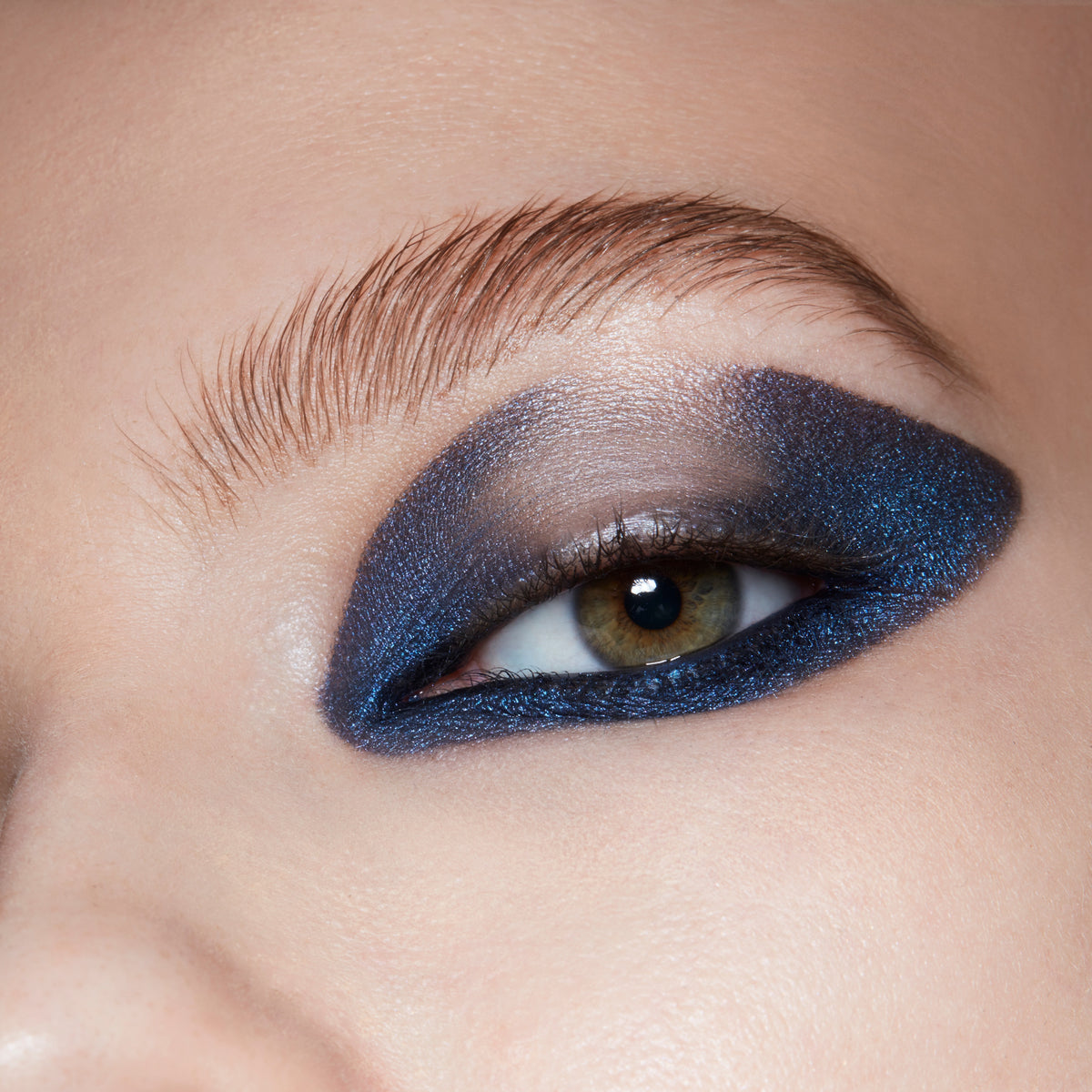 Extra Dimension Eyeshadow, 1.3 g, Lunar, Model, light