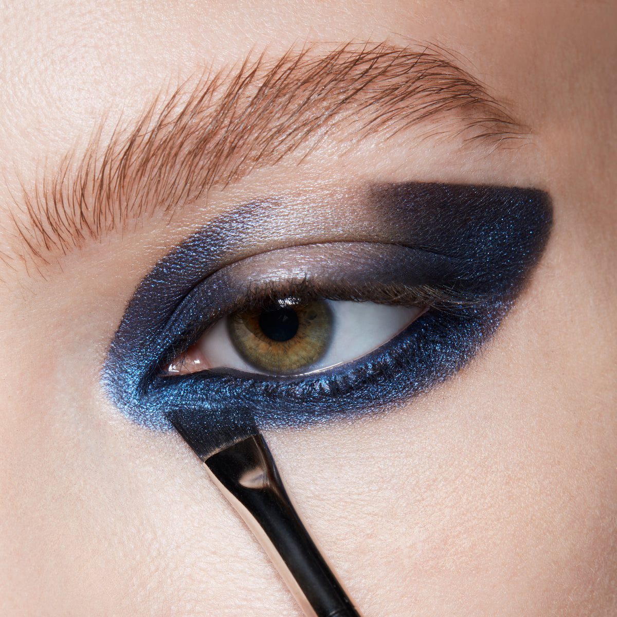 Extra Dimension Eyeshadow, 1.3 g, Lunar, Model, light