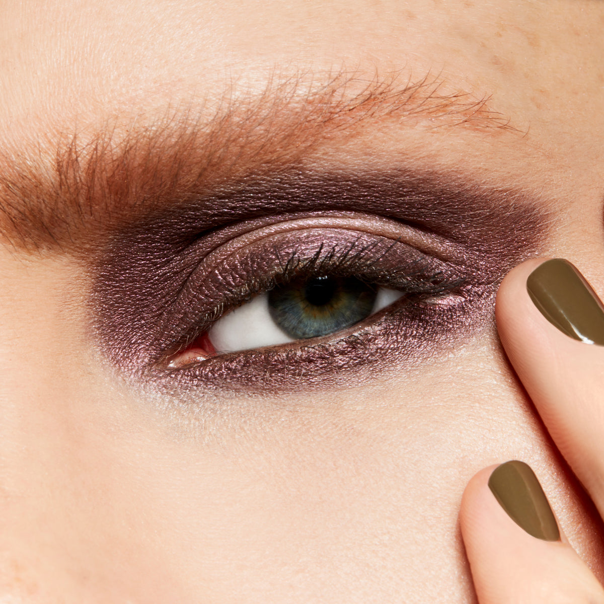 Extra Dimension Eyeshadow, 1.3 g, Rich Core, Model, light