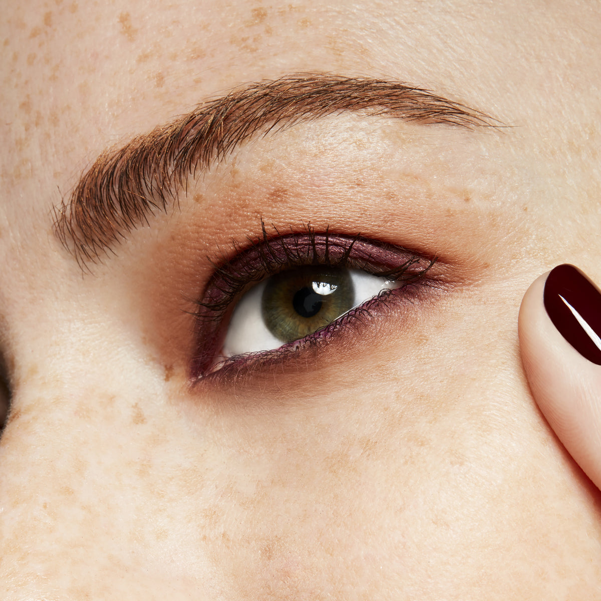 Eyeshadow, 1.5 g, Tete-A-Tint, Model, light