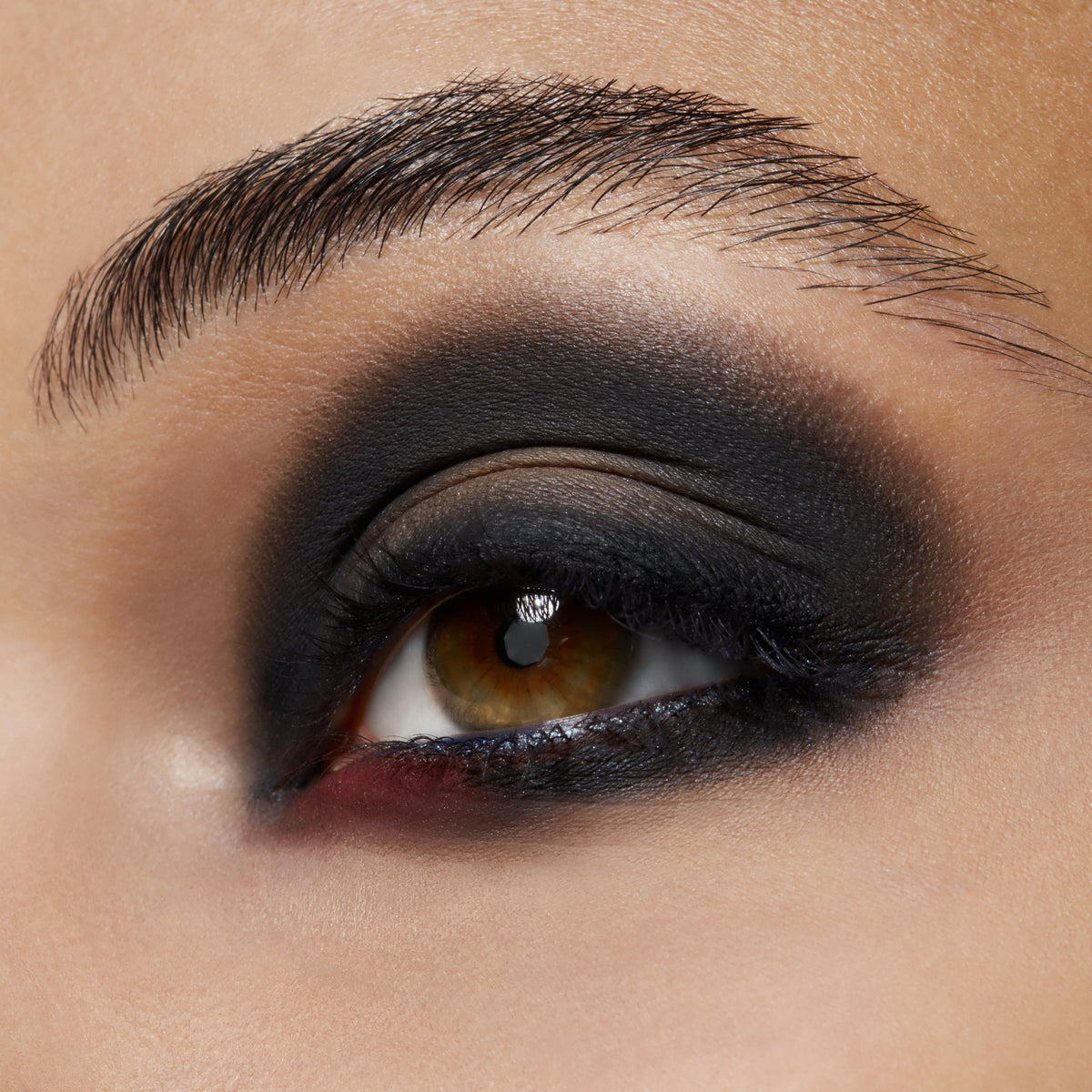 Eyeshadow, 1.5 g, Carbon, Model, medium