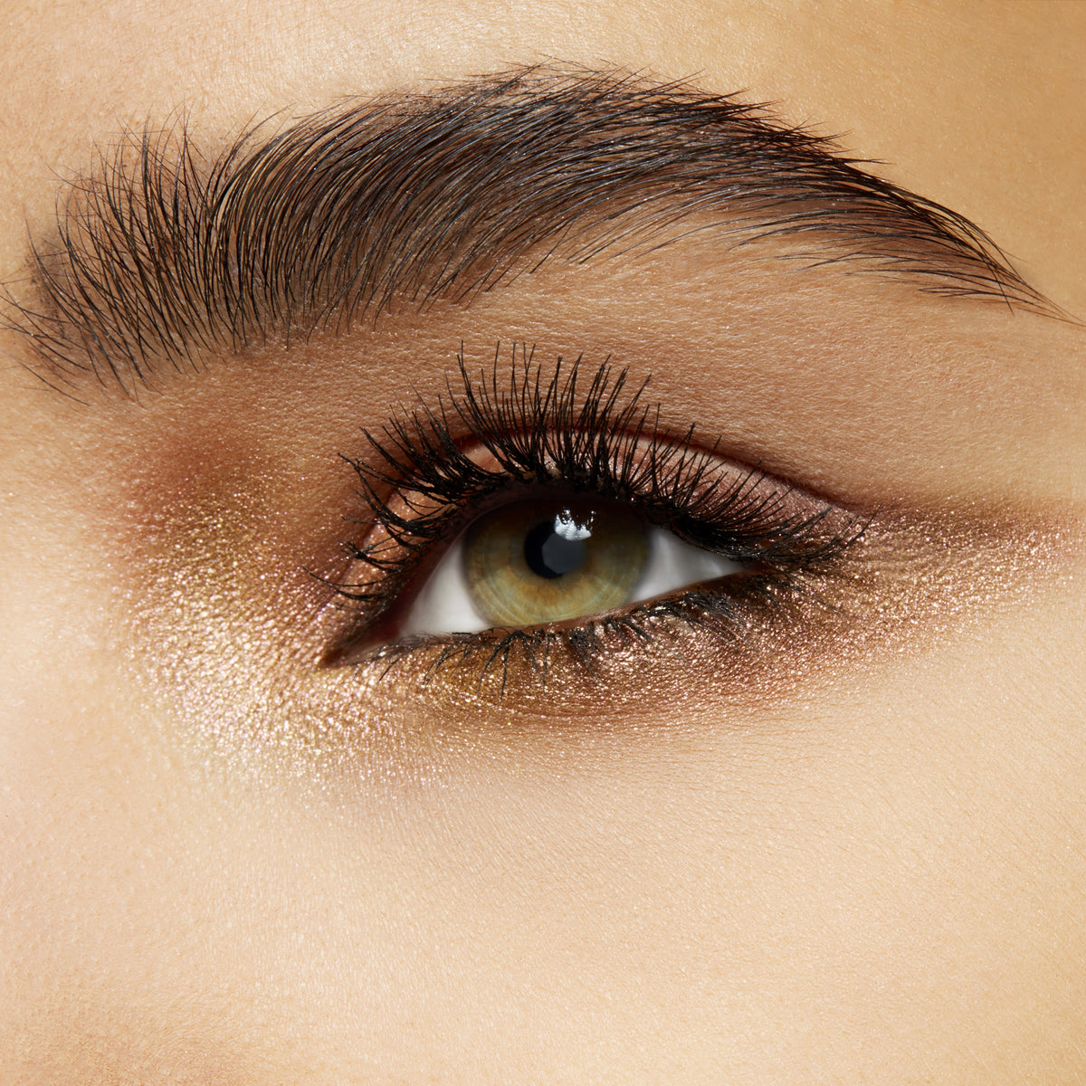 Eyeshadow, 1.5 g, Tutu Good, Model, medium