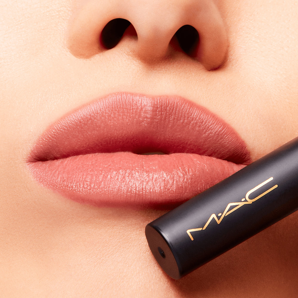 Powder Kiss Velvet Blur Slim Stick, 2.0 g, Over the Taupe, Model, light