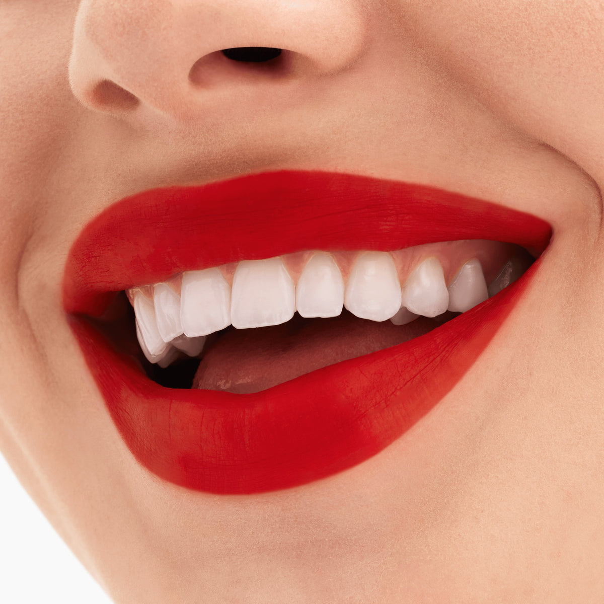 M·A·C Locked Kiss 24hr Lipstick, 1.8 g, Gutsy, Model, light