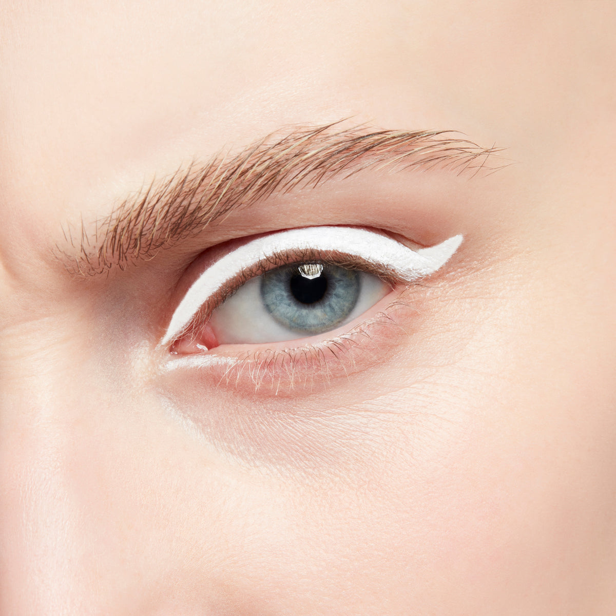 Colour Excess Gel Pencil Eyeliner, 0.35 g, Incorruptible, Model, light