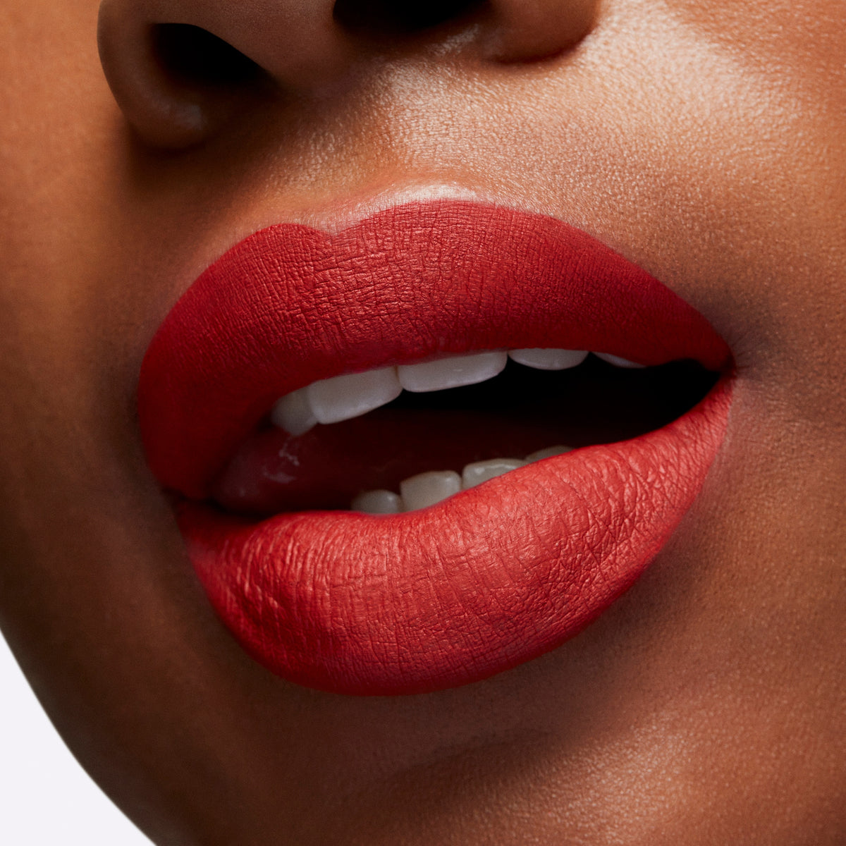 M·A·C Locked Kiss Ink™ 24HR Lipcolour, 4.0 ml, Doyenne, Model, deep