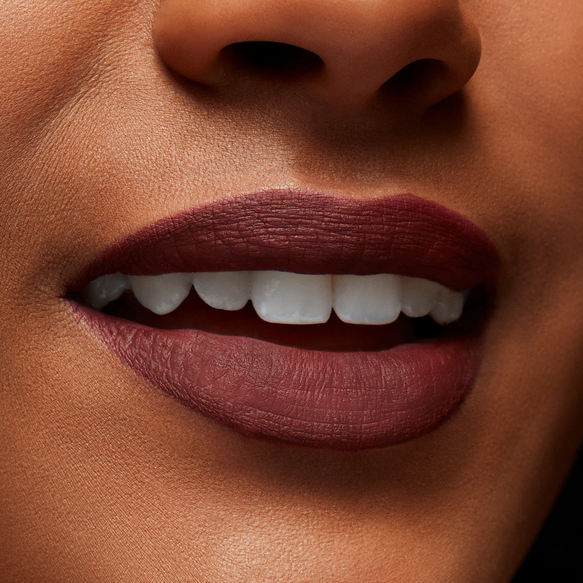 M·A·C Locked Kiss Ink™ 24HR Lipcolour, 4.0 ml, Carnivore, Model, deep