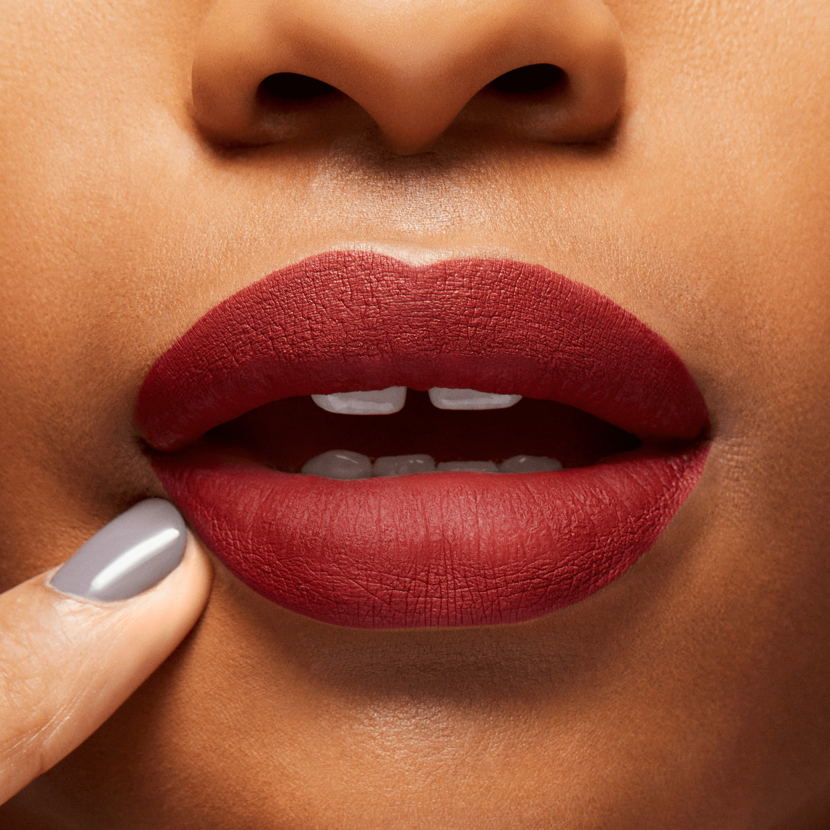 M·A·C Locked Kiss Ink™ 24HR Lipcolour, 4.0 ml, Poncy, Model, medium