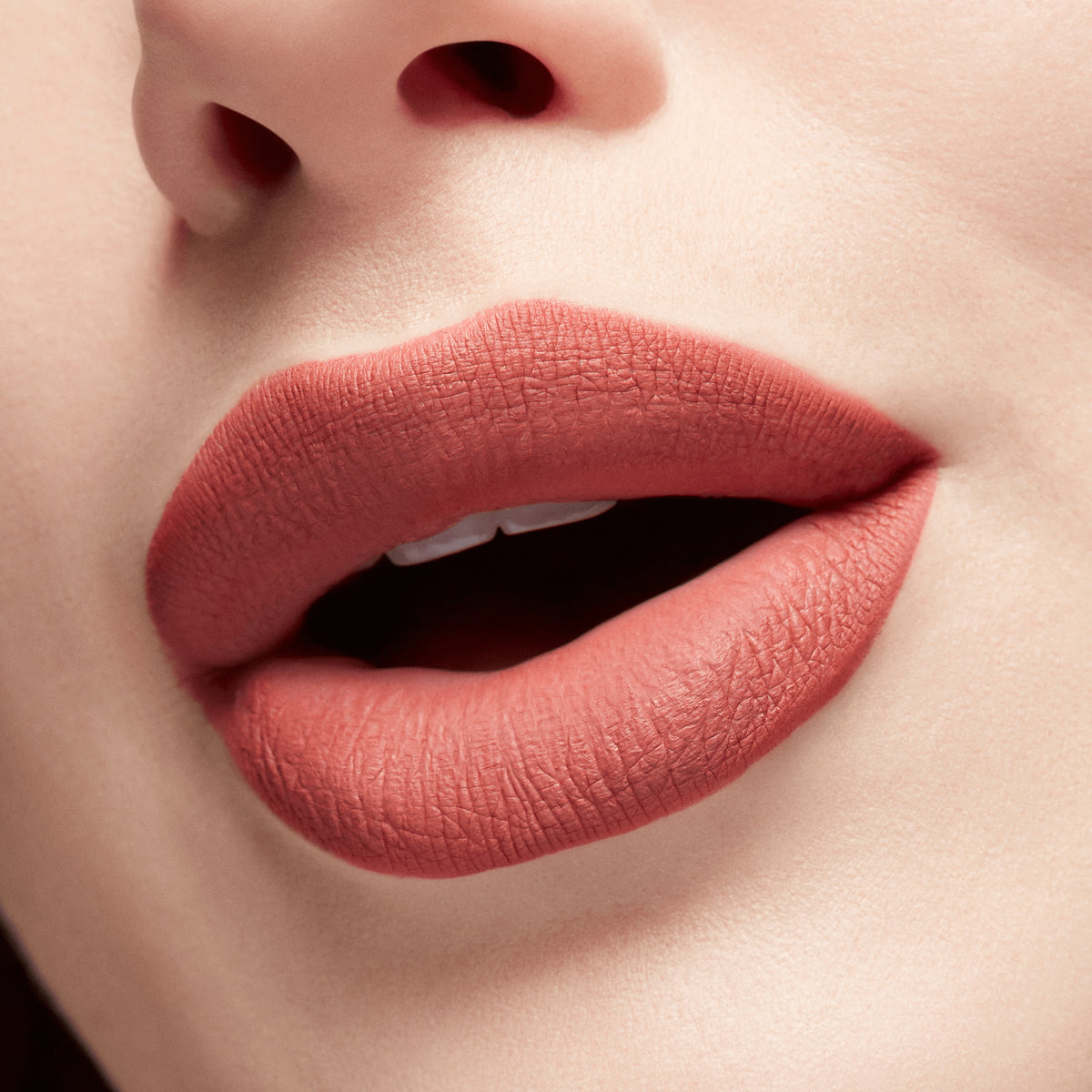M·A·C Locked Kiss Ink™ 24HR Lipcolour, 4.0 ml, blushing, Model, light
