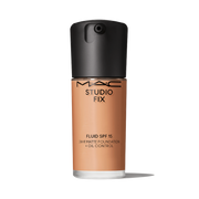 Studio Fix Fluid SPF 15 Foundation, 30.0 ml, NC44, Product Shot