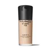 Studio Fix Fluid SPF 15 Foundation, 30.0 ml, N4.5, Product Shot