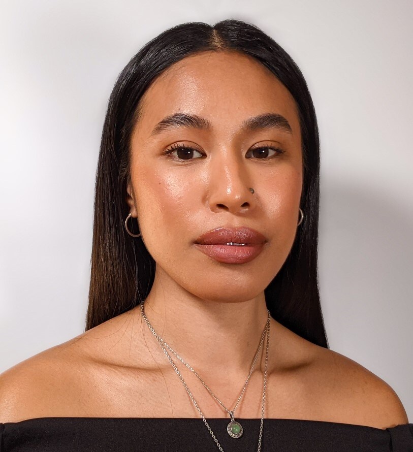 MAC Senior Pro Artist Alexis Azcueta