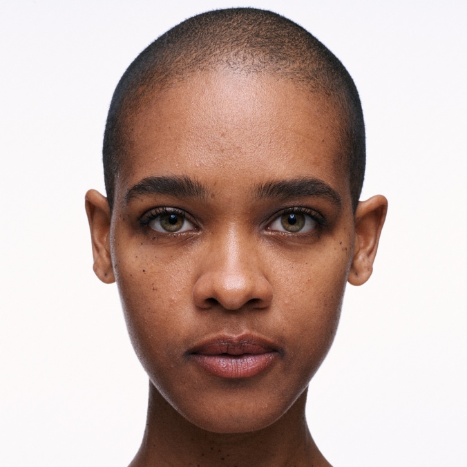 colour corrector violet face placement