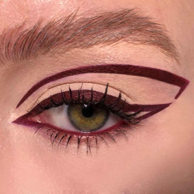 Graphic Eyeliner Look For Green Eyes