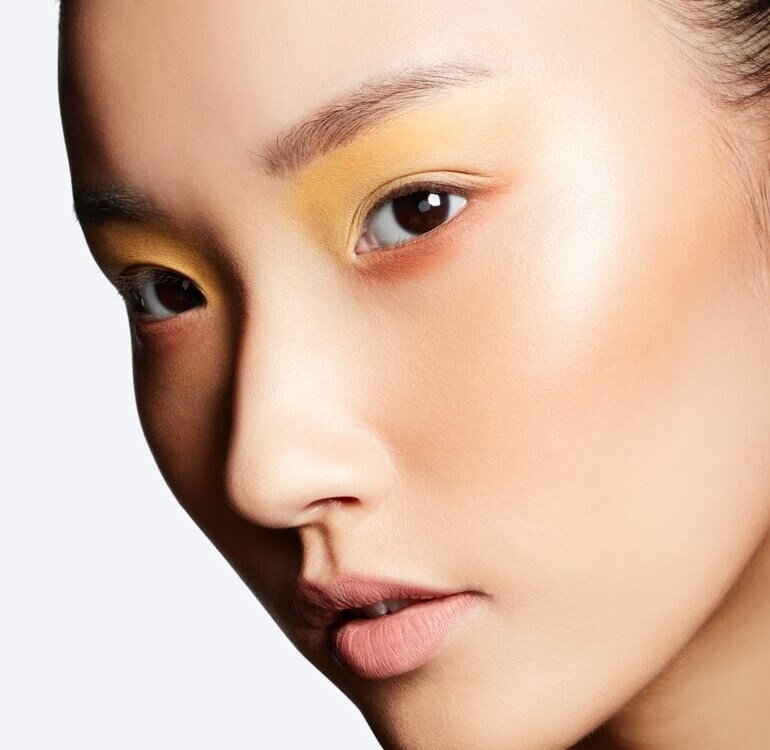 Yellow Eyeshadow Look