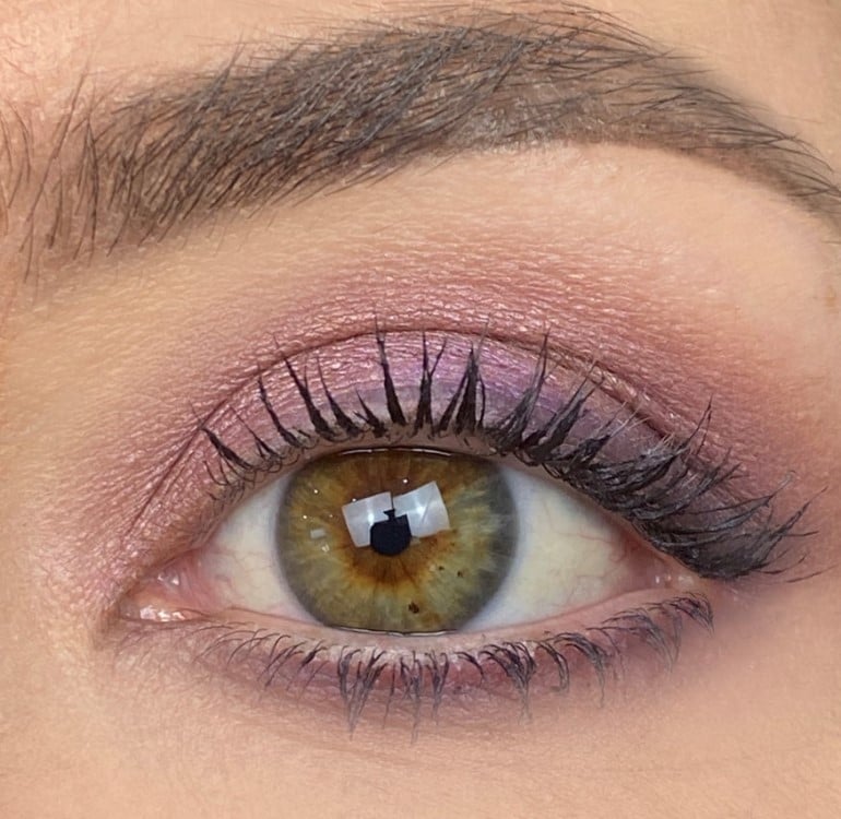 Natural Eyeshadow Look For Hazel Eyes