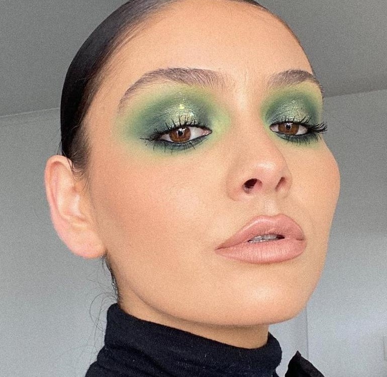 Emerald Green Eyeshadow Look