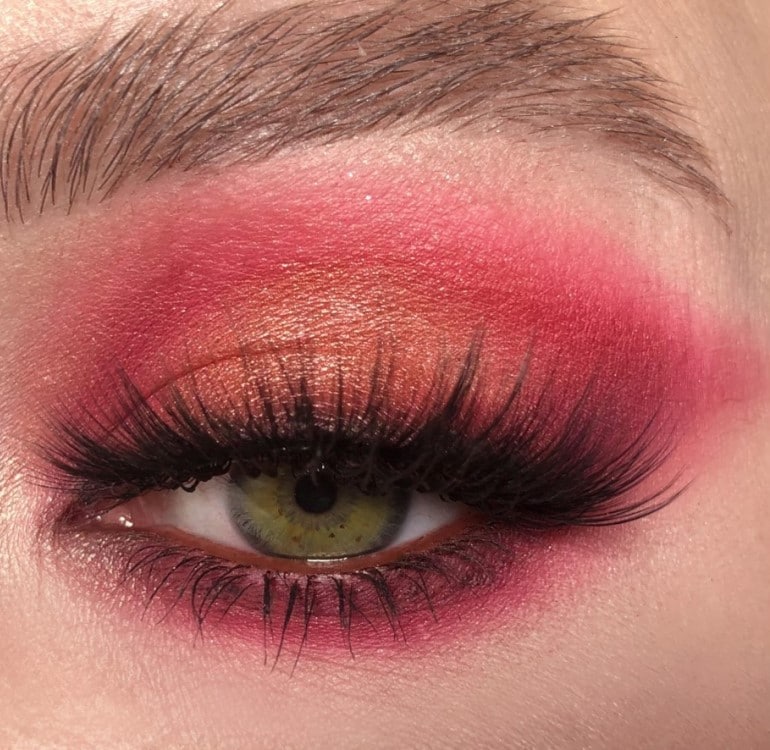 Glam Pink Eyeshadow Look For Green Eyes