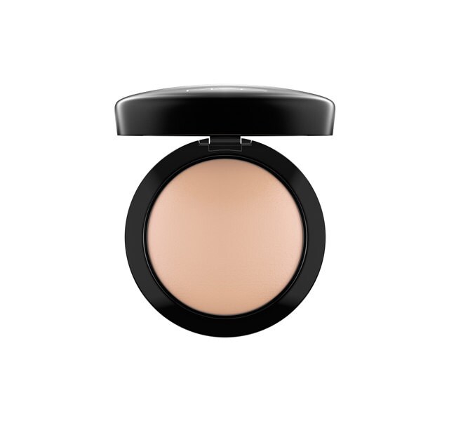 MAC COSMETICS UK MINERALIZE SKINFINISH NATURAL IN MEDIUM PLUS, SIZE: 10G