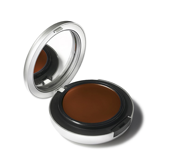Mac Cosmetics Uk Studio Fix Tech Cream-to-powder Foundation In Nw60